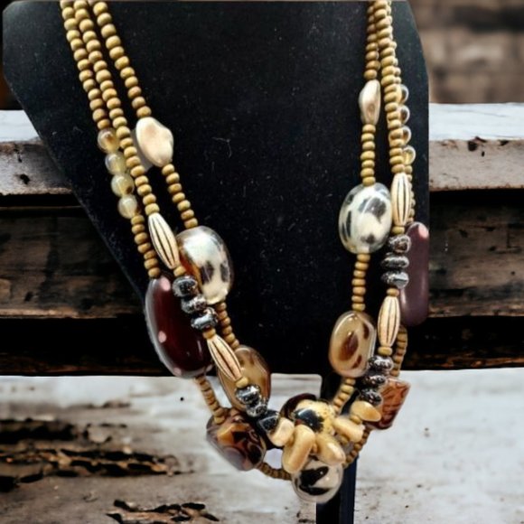 ANIMAL PRINT CHUNKY BEAD & STONE STATEMENT NECKLACE - Picture 3 of 5